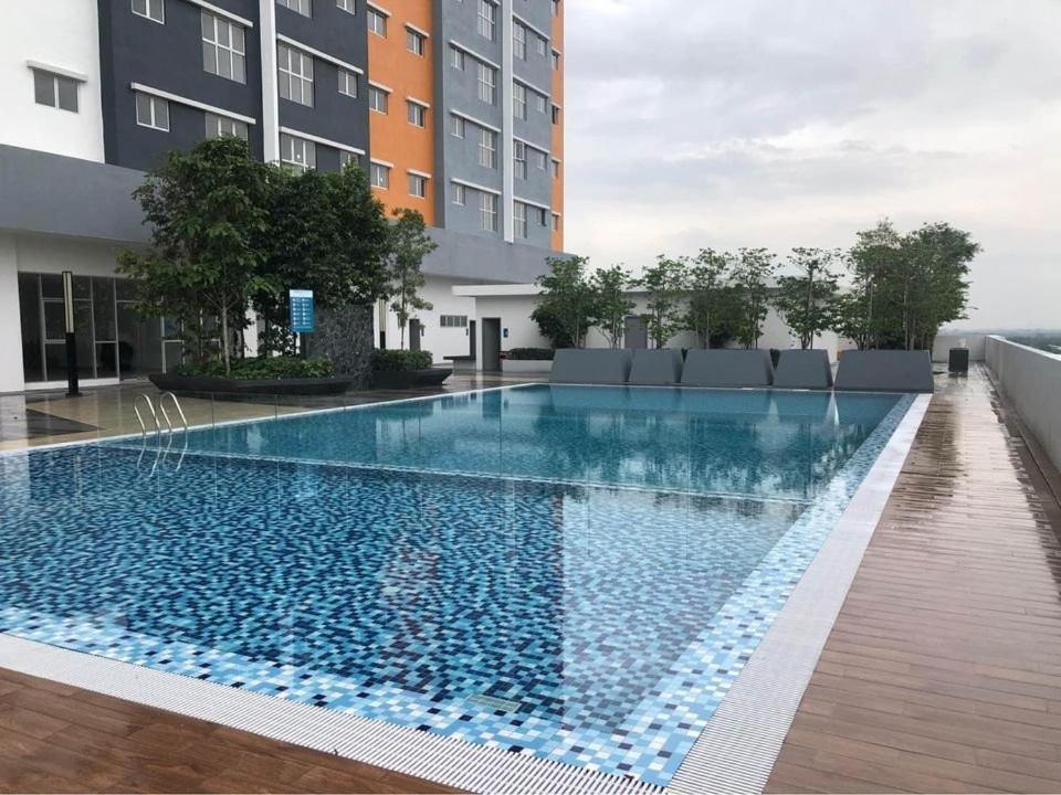Alanis D'Semporna Homestay Sepang Bagian luar foto